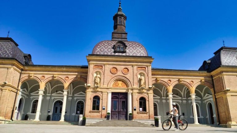 Mirogoj cemetery