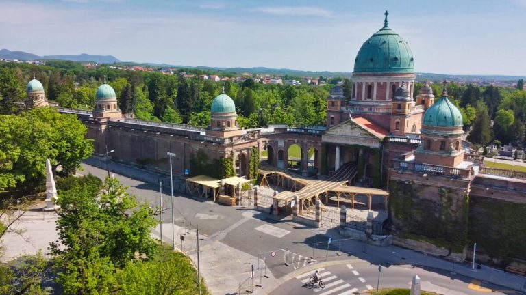 Mirogoj cemetery