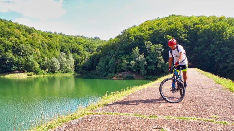 Lake Petnja