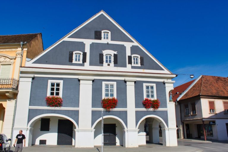 Pozega