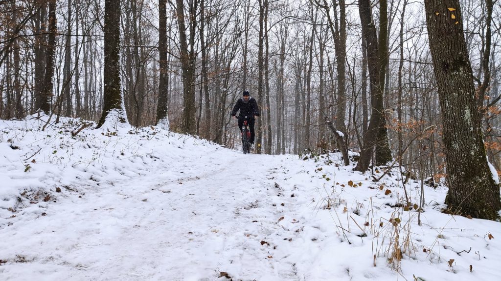 Snow cycling cover
