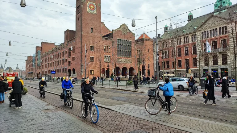Gaelic Cycling - Dutch cycling infrastructure cover