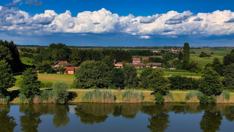Kapela Ravenska Lake