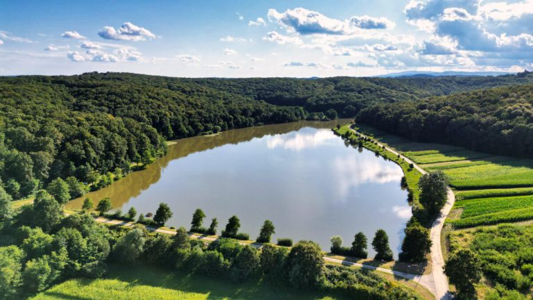 Kapela Ravenska Lake
